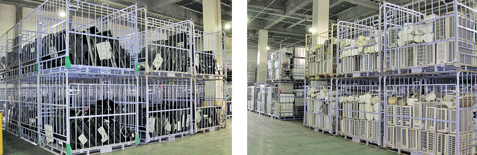 運ばれた製品は計量後、倉庫に積み上げて保管。コンテナ(写真左)約150基を1日で処理します