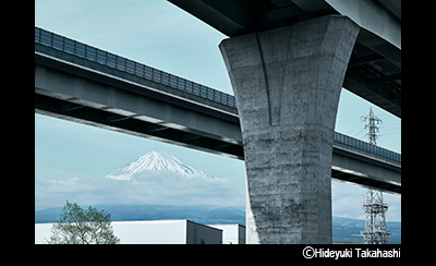 © Hideyuki Takahashi